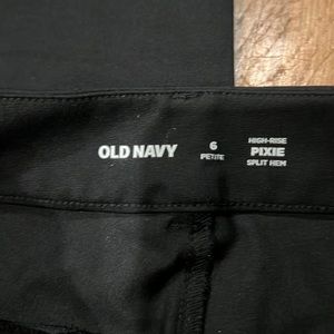 OldNavy  black pixie size 6 never worn